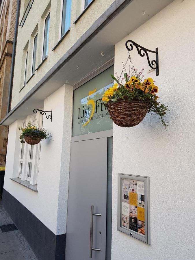 List Five - Your British Guesthouse Stuttgart Exterior photo
